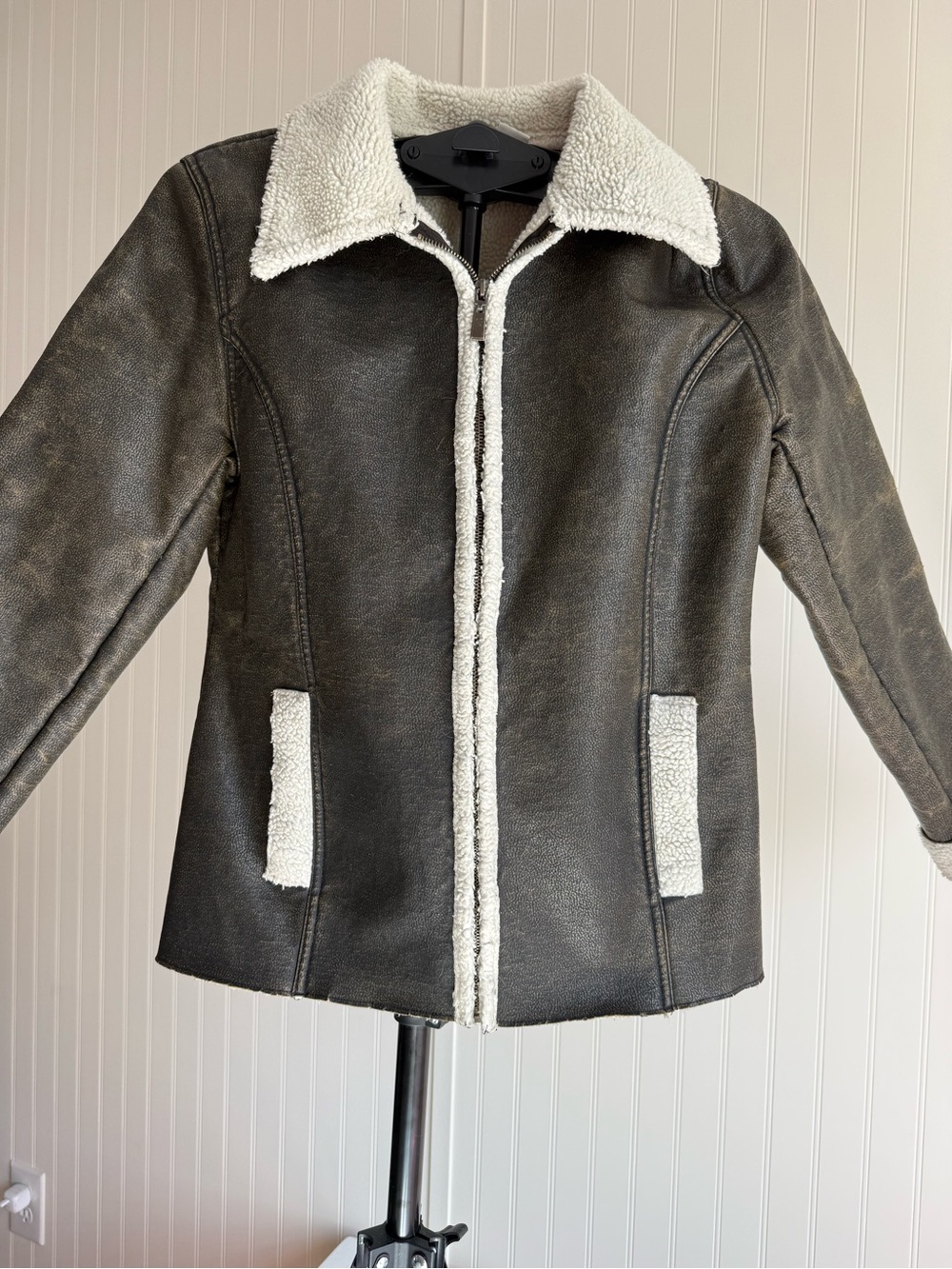 St. John’s Bay Women’s M Dark Brown Faux Shearling Jacket with Cream Trim Cozy